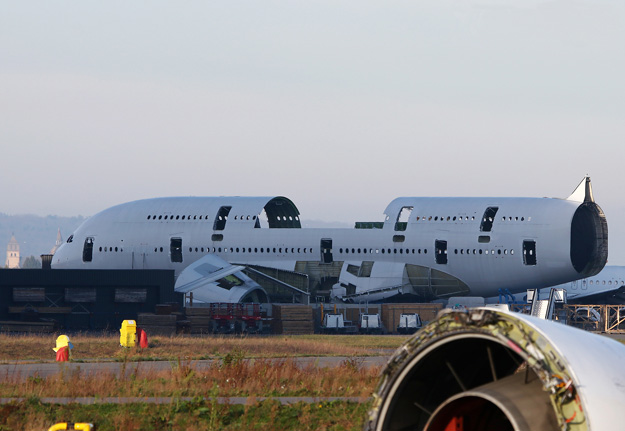 a380-msn-003-dismantled-2-lr.jpg